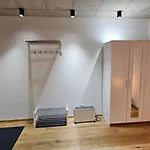 Hoch2 - Modern, Komfortabel&24h Self-check-in Mit Parkplatz Apartment *