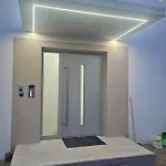 Hoch2 - Modern, Komfortabel&24h Self-check-in Mit Parkplatz * Mattighofen