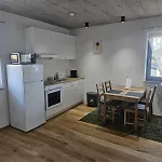 Hoch2 - Modern, Komfortabel&24h Self-check-in Mit Parkplatz * Mattighofen