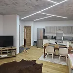 Hoch2 - Modern, Komfortabel & 24h Self-check-in Mit Parkplatz *