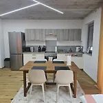 Hoch2 - Modern, Komfortabel & 24h Self-check-in Mit Parkplatz 公寓 Mattighofen