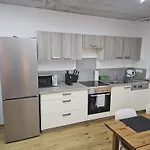 Hoch2 - Modern, Komfortabel & 24h Self-check-in Mit Parkplatz