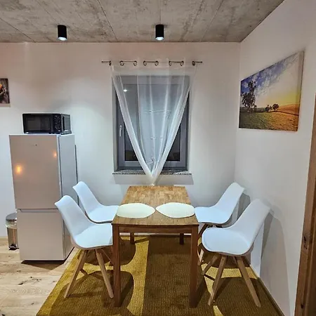 Hoch2 - Modern, Komfortabel&24h Self-check-in Mit Parkplatz *