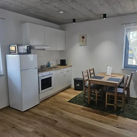 Hoch2 - Modern, Komfortabel&24h Self-check-in Mit Parkplatz * Mattighofen