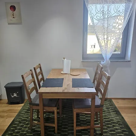 Hoch2 - Modern, Komfortabel & 24h Self-check-in Mit Parkplatz דירה