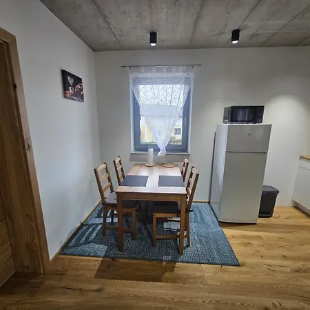 Apartment Hoch2 - Modern, Komfortabel&24h Self-check-in Mit Parkplatz *