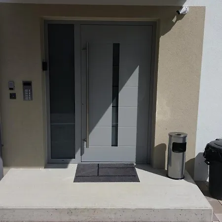 Apartment Hoch2 - Modern, Komfortabel&24h Self-check-in Mit Parkplatz *