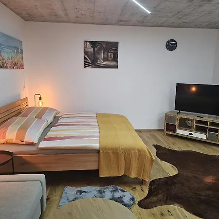 Hoch2 - Modern, Komfortabel & 24h Self-check-in Mit Parkplatz Lägenhet *