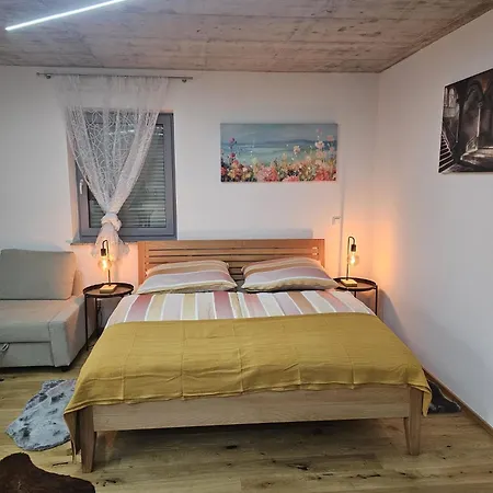 Apartment Hoch2 - Modern, Komfortabel&24h Self-check-in Mit Parkplatz