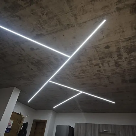 Apartment Hoch2 - Modern, Komfortabel&24h Self-check-in Mit Parkplatz Mattighofen