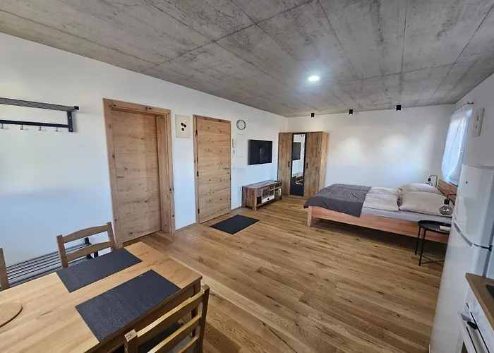 Апартаменты Hoch2 - Modern, Komfortabel & 24h Self-check-in Mit Parkplatz *