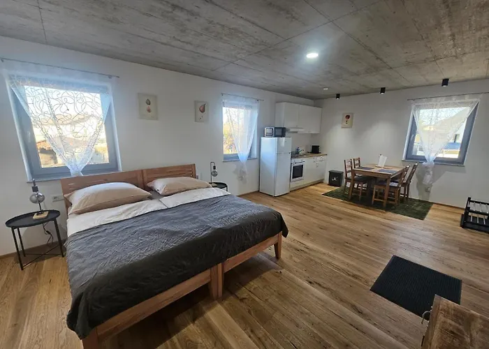 Hoch2 - Modern, Komfortabel&24h Self-check-in Mit Parkplatz Apartment