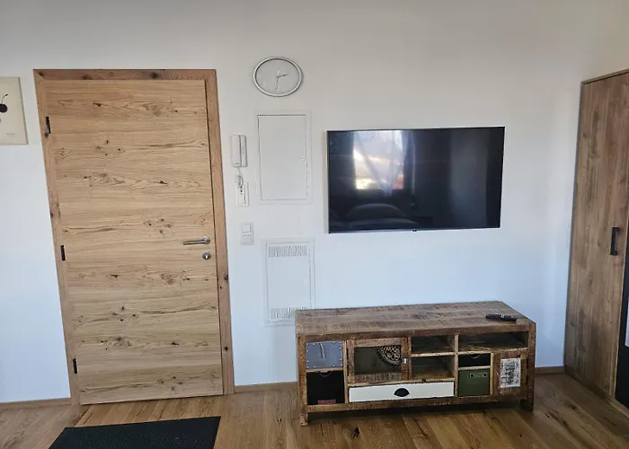 Hoch2 - Modern, Komfortabel & 24h Self-check-in Mit Parkplatz