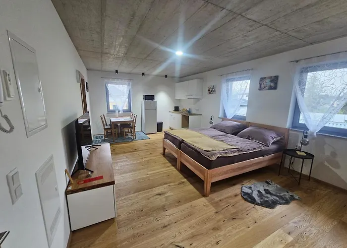 Apartment Hoch2 - Modern, Komfortabel & 24h Self-check-in Mit Parkplatz Mattighofen