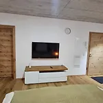 Apartamento Hoch2 - Modern, Komfortabel & 24h Self-check-in Mit Parkplatz