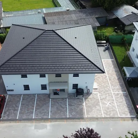 Hoch2 - Modern, Komfortabel & 24h Self-check-in Mit Parkplatz