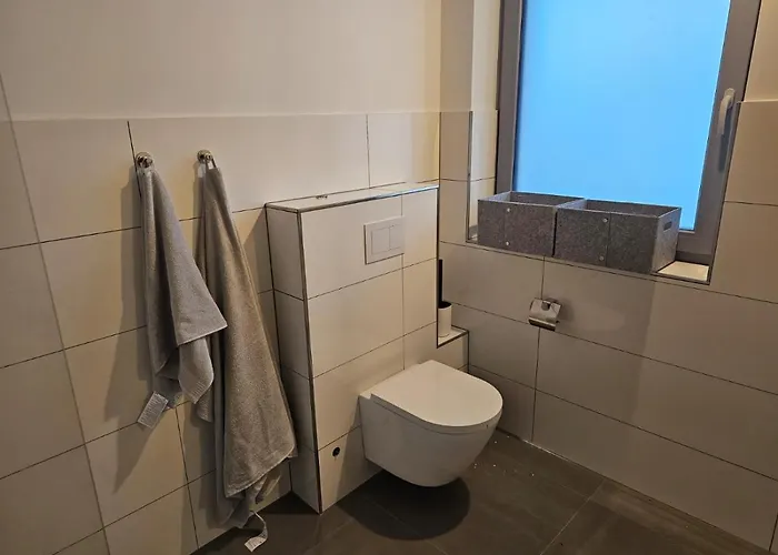 Hoch2 - Modern, Komfortabel & 24h Self-check-in Mit Parkplatz Appartamento Mattighofen