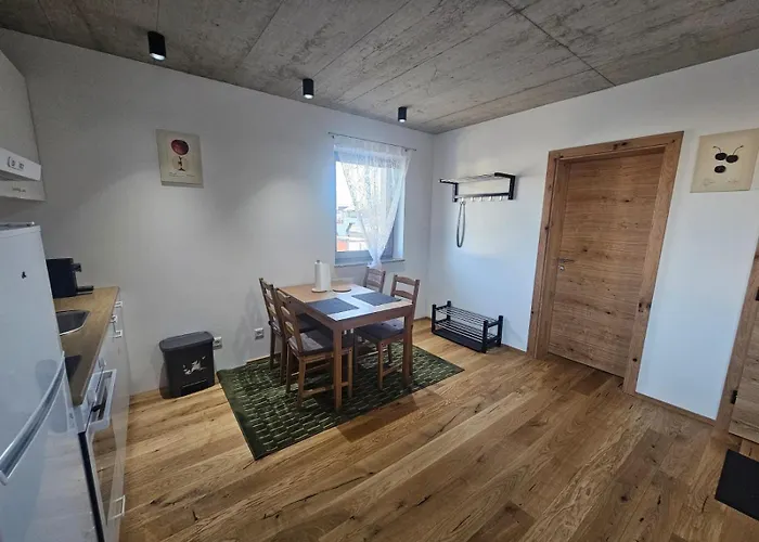 Hoch2 - Modern, Komfortabel & 24h Self-check-in Mit Parkplatz *