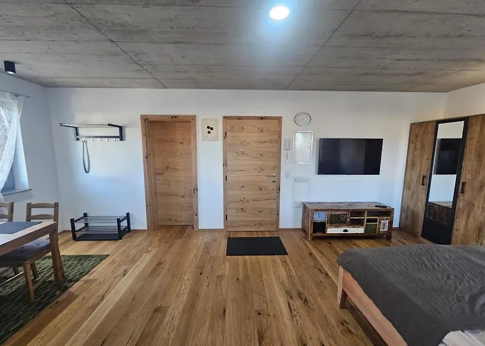 Appartamento Hoch2 - Modern, Komfortabel & 24h Self-check-in Mit Parkplatz *