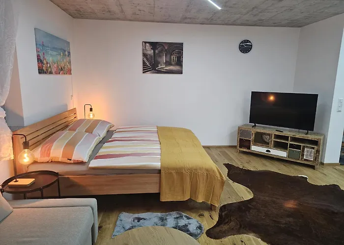 Hoch2 - Modern, Komfortabel & 24h Self-check-in Mit Parkplatz Appartamento *